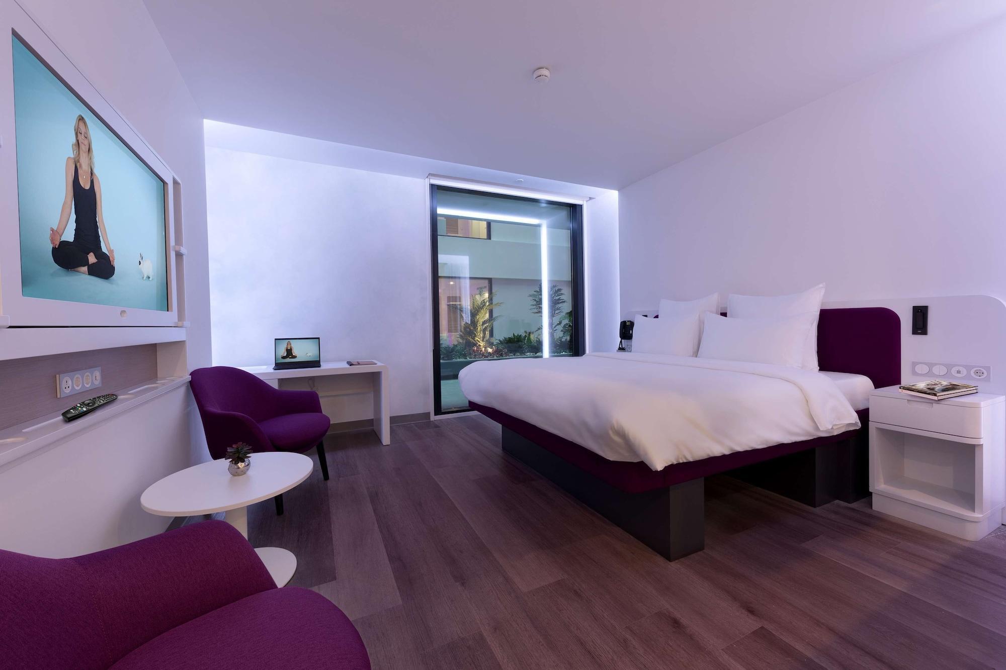 Yotel Airport, Entrance Стамбул