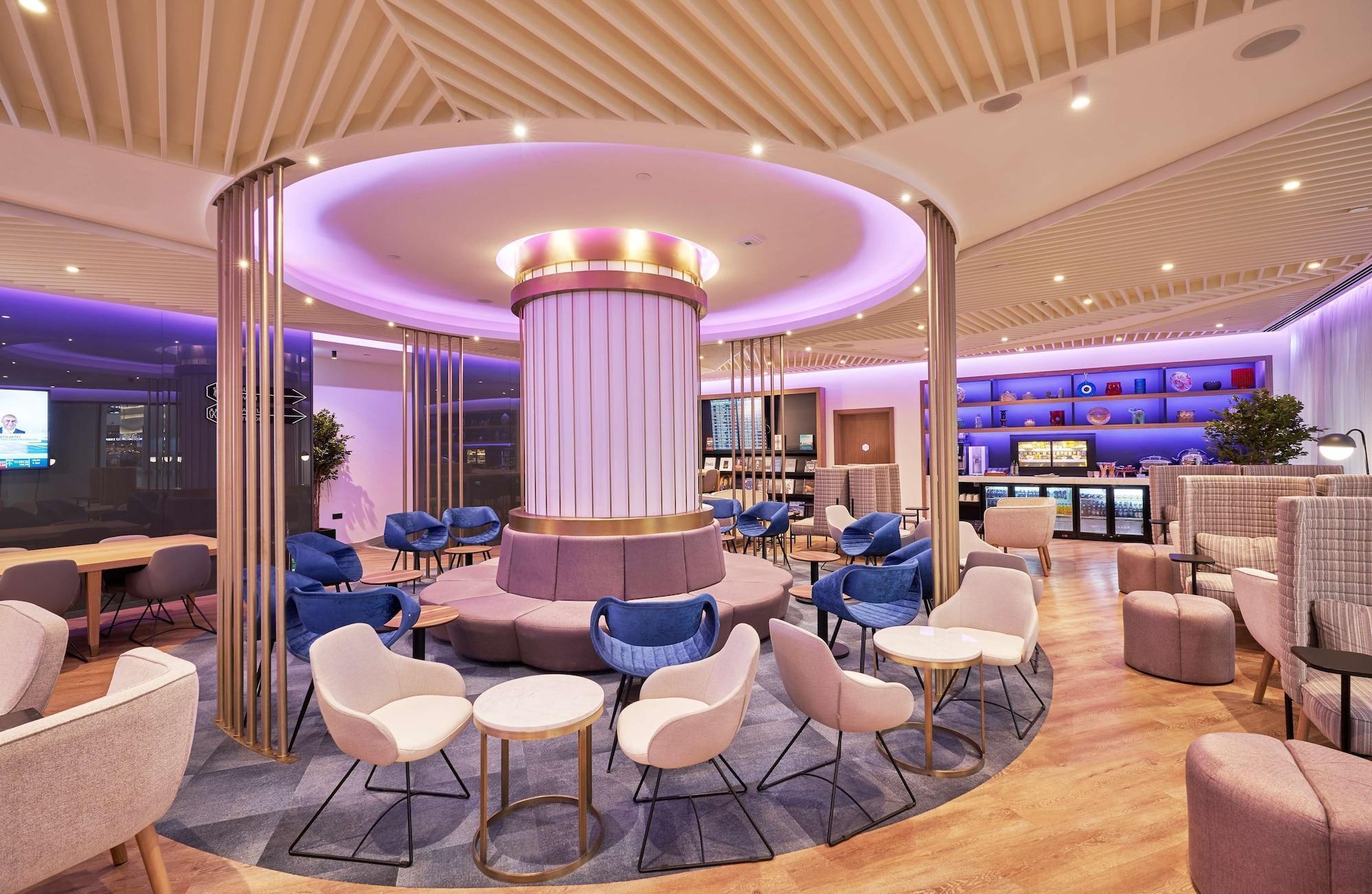 Yotel Airport, Entrance Отель 2*